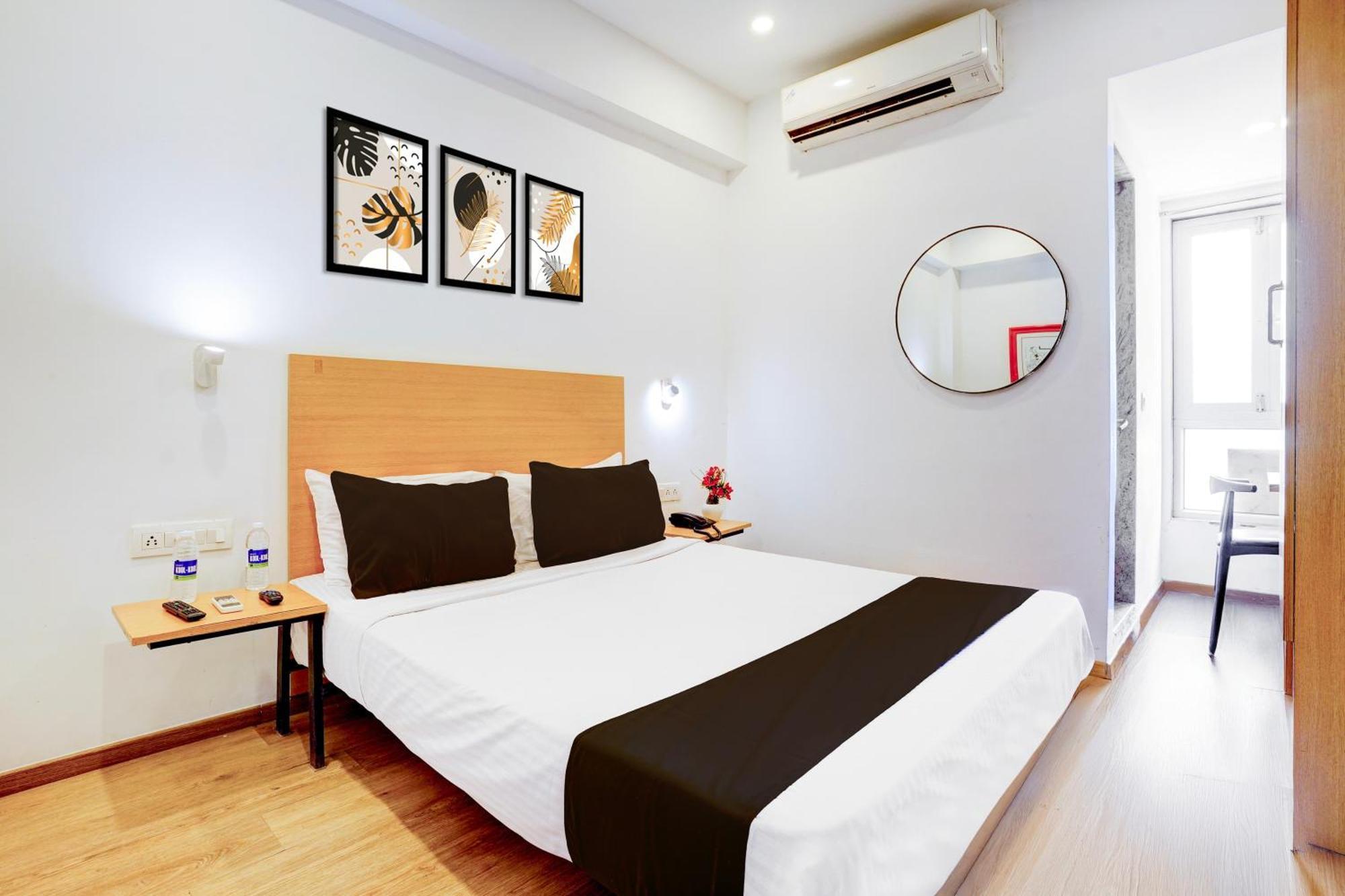 فندق Townhouse Khar The Habitat مومباي المظهر الخارجي الصورة