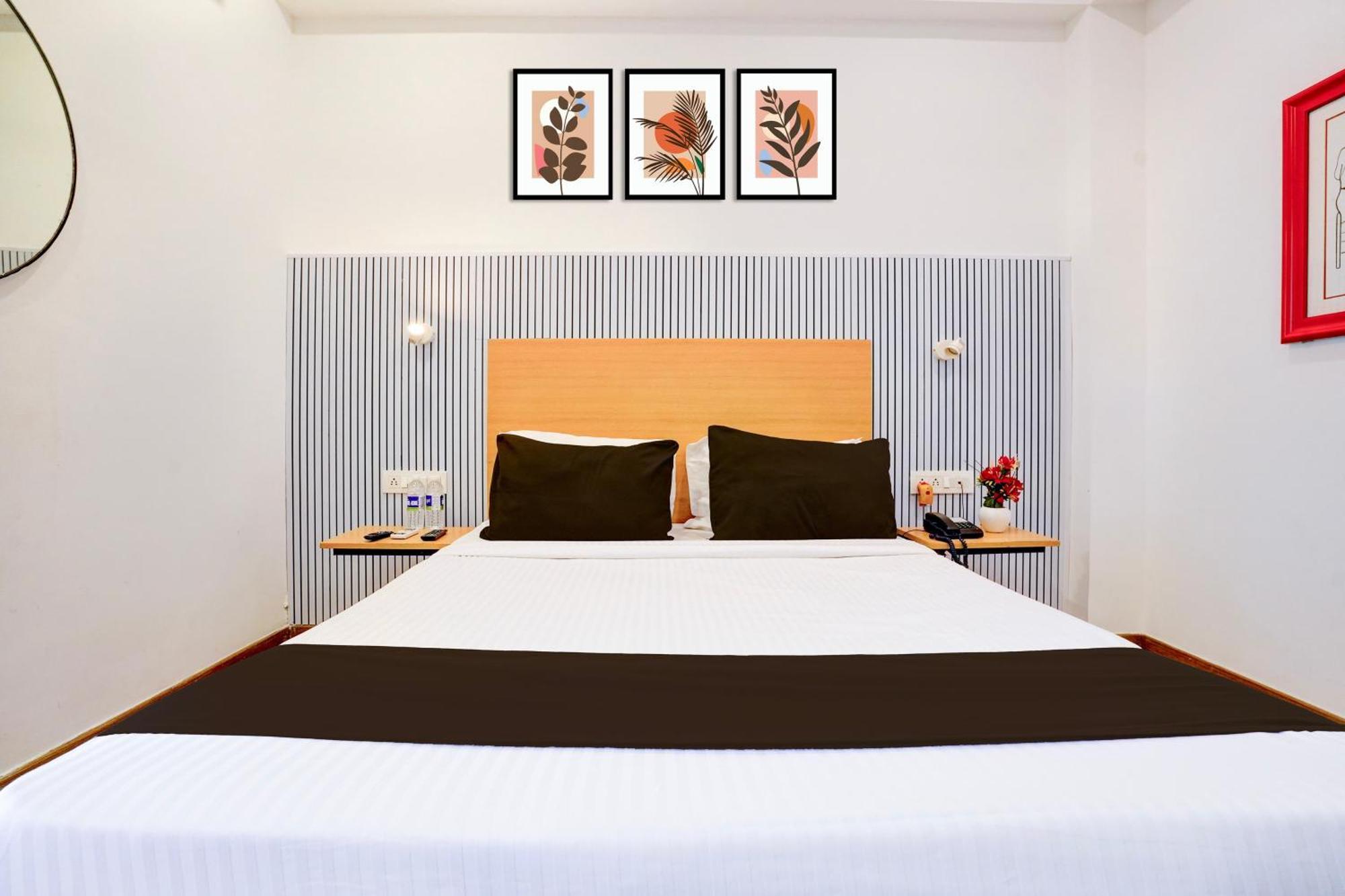 فندق Townhouse Khar The Habitat مومباي المظهر الخارجي الصورة