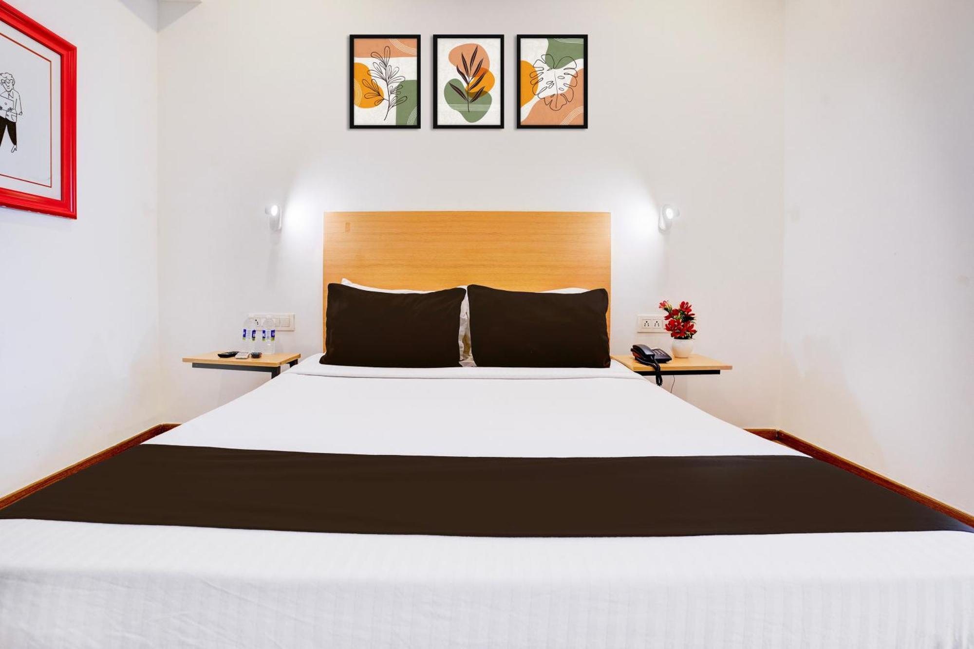 فندق Townhouse Khar The Habitat مومباي المظهر الخارجي الصورة